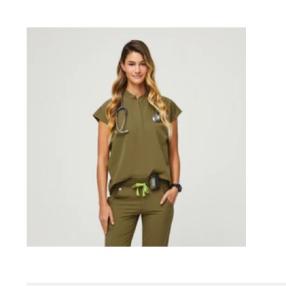 Figs Rafaela Scrub Top